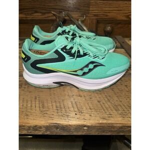 Saucony Womens Axon 2 Cool Mint/Green Sneakers Shoes S10723-26 Size 9 US